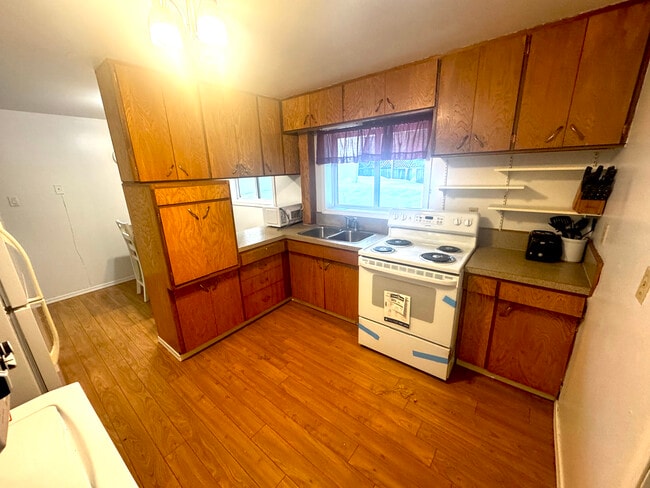 Building Photo - 37A Moore Street - Kitimat, BC, Canada