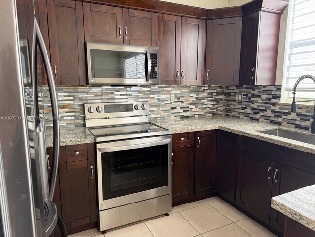 Foto del edificio - 14949 SW 8th Terrace