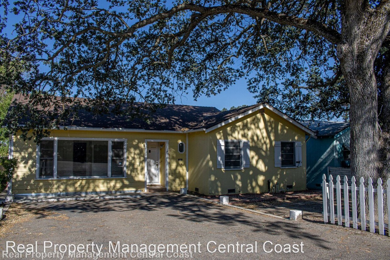 Primary Photo - 3 br, 2 bath House - 420 Oak Street
