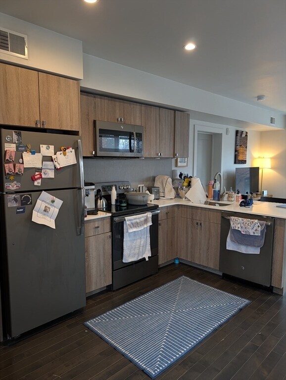 Foto del edificio - 3383 Washington St