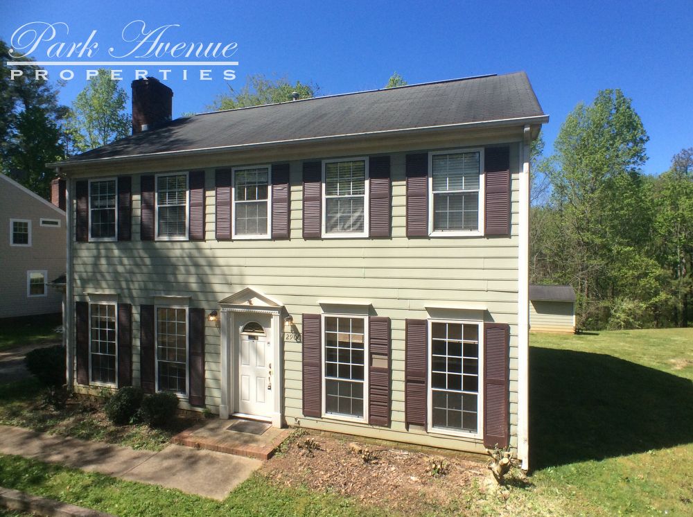 Primary Photo - 2900 Olde Whitehall Rd