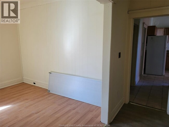 Photo du bâtiment - 821 Bruce Ave