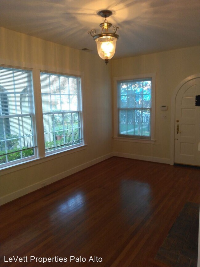 Building Photo - 2 br, 1 bath House - 766 Hamilton Avenue