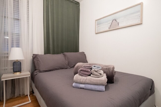 Foto del edificio - 230 W 113th St