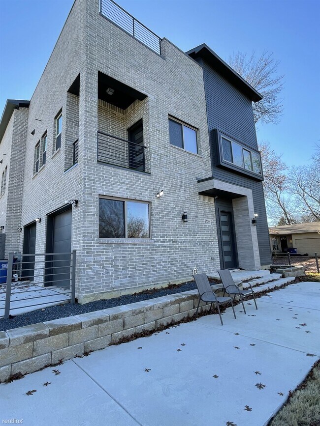Foto del edificio - 7 br, 6 bath House - 1700 Enchanted Lane