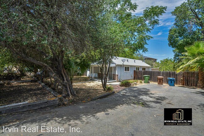 Foto del edificio - 2 br, 1 bath House - 109 Worrell Road