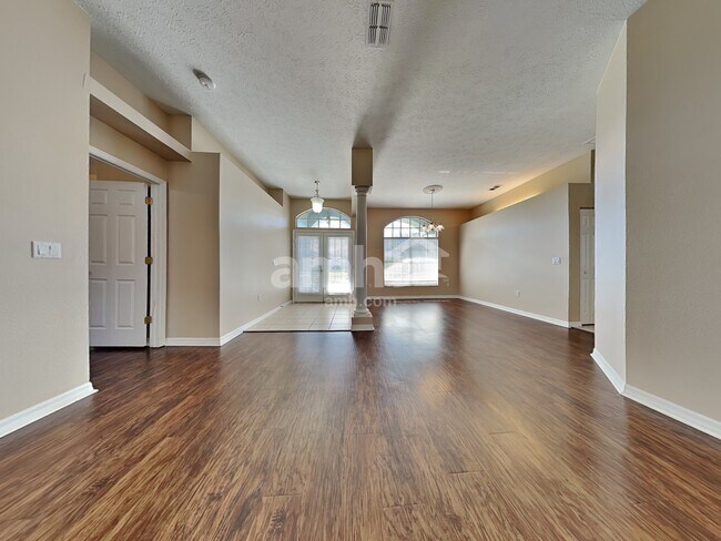 Building Photo - 12405 Roseland Drive