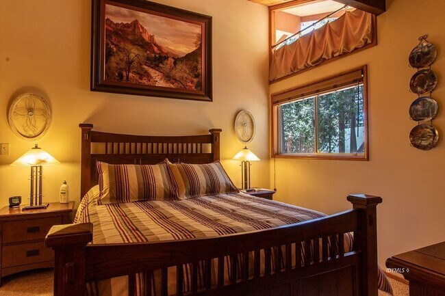 Foto del edificio - 25316 Marion Ridge Dr