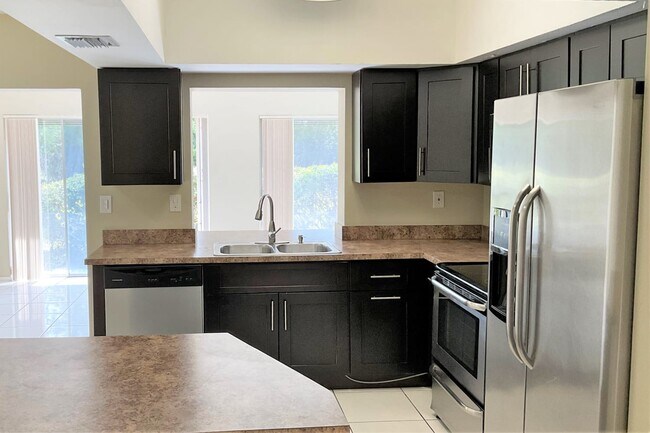 Foto del edificio - 4903 Banyan Ln