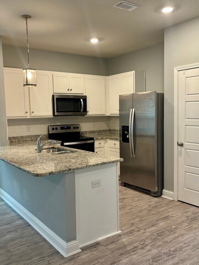 Foto del edificio - 25806 Pollard Rd