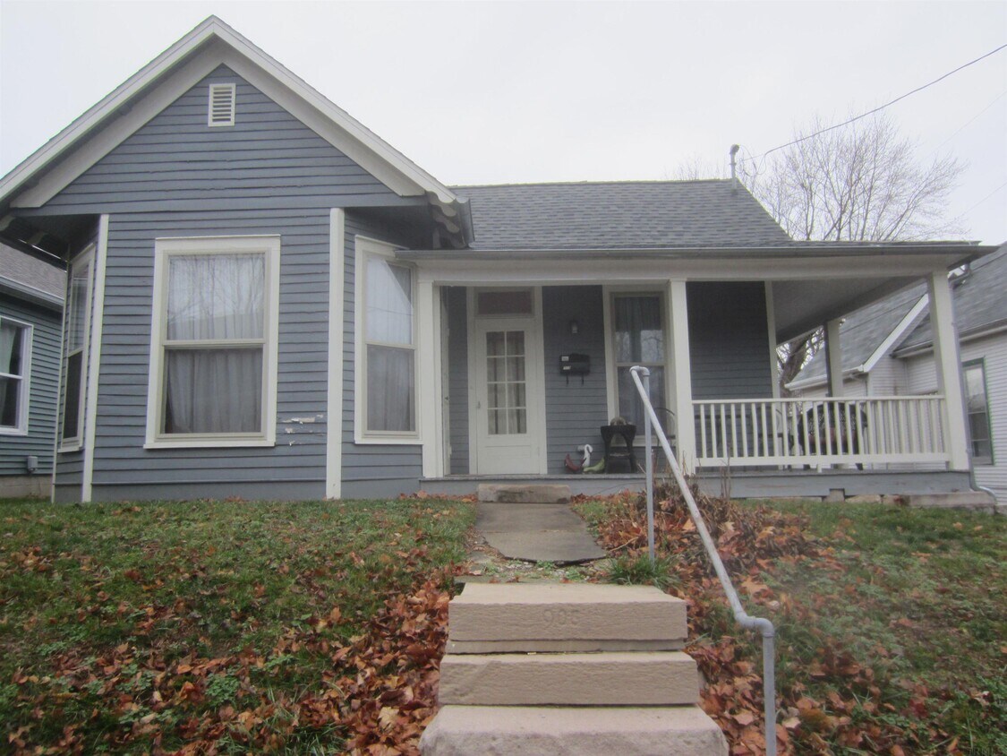 908 W 3rd St, Bloomington, IN 47404 House Rental in Bloomington, IN