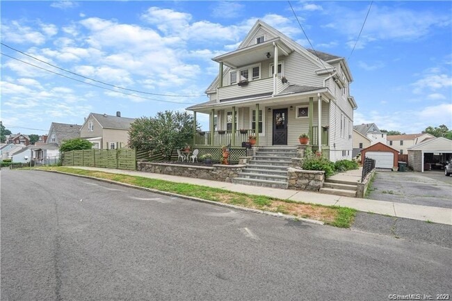 Building Photo - 335 Harlem Ave