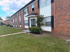 Building Photo - 5325 Curry Ford Rd