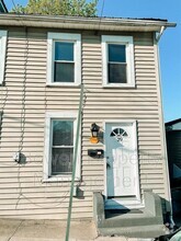 Building Photo - 29 Bethel St