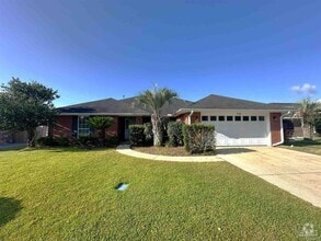 Building Photo - 9137 Daytona Dr