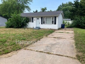 Building Photo - 1451 Fairmeadows Ln