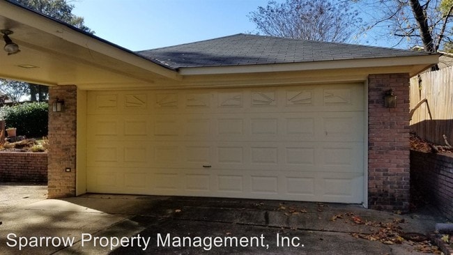 Building Photo - 4 br, 3.5 bath House - 471 Dogwood Drive