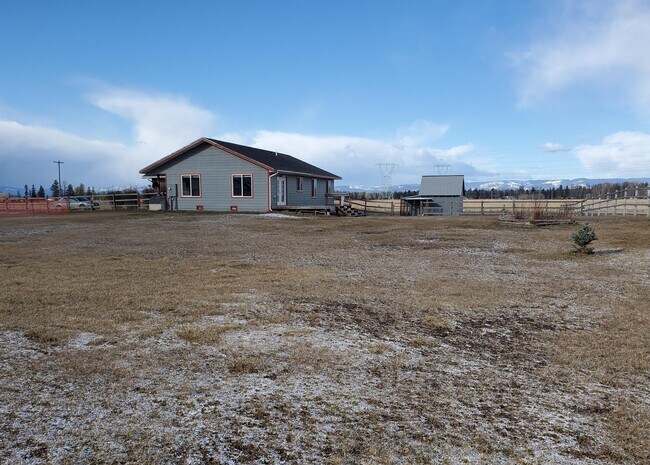 Building Photo - 23 Well View Ln