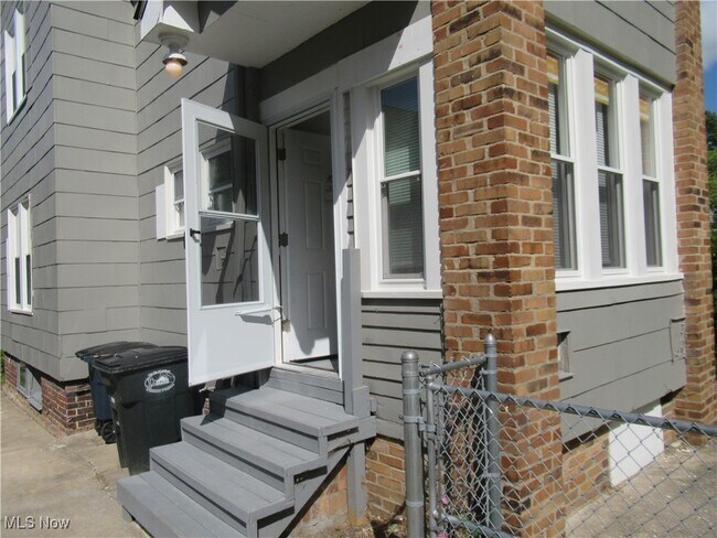 Building Photo - 1343 Churchill Rd