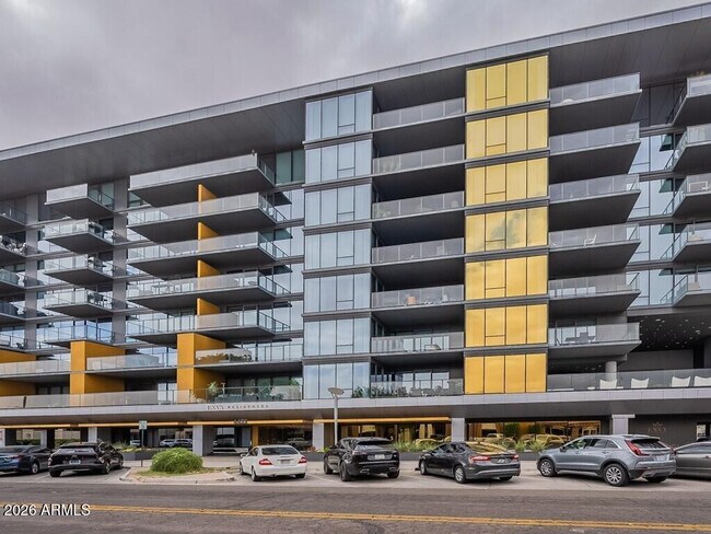 Foto del edificio - 4422 N 75th St