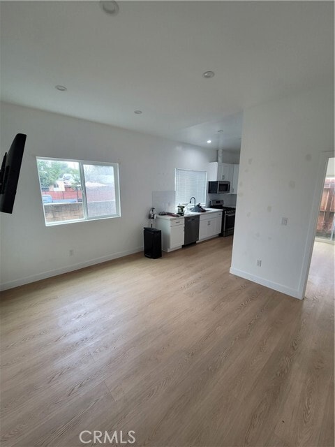 Building Photo - 7103 Yarmouth Ave