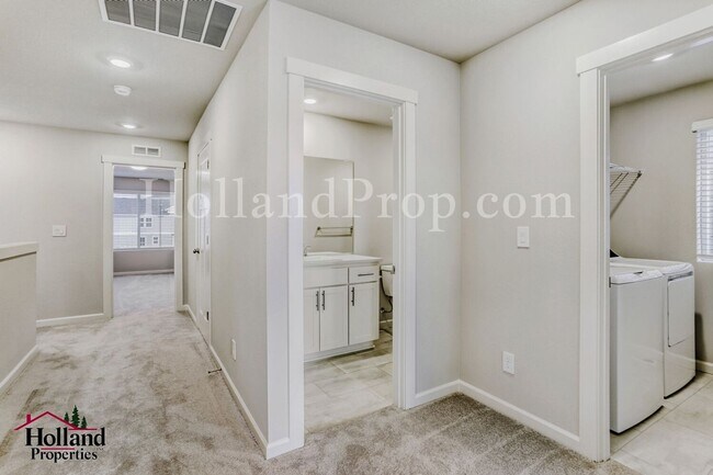 Building Photo - Brand-New 2025 Home with Modern Design & Prime Hillsboro Location