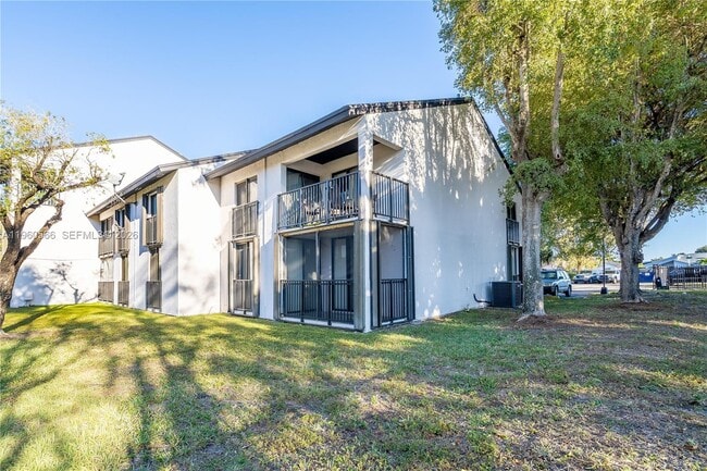 Building Photo - 6795 SW 132nd Ave