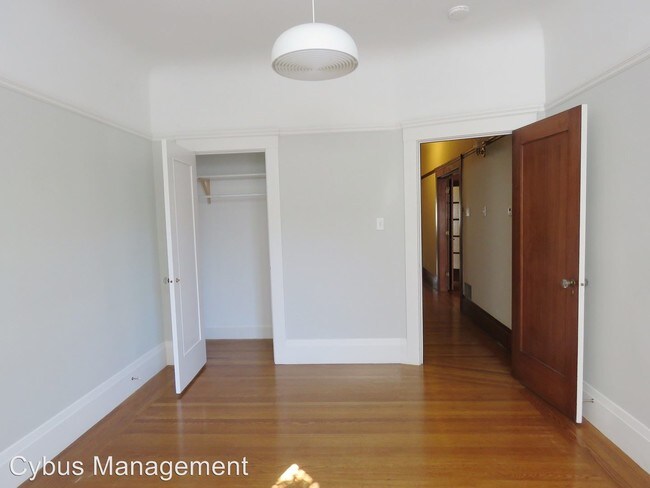 Foto del edificio - 2040-2042 Greenwich St
