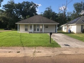 Building Photo - 401 E Colorado St