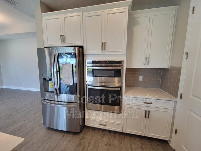 Foto del edificio - 948 Whimbrel Run