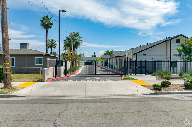 Foto del edificio - 6th Street Apartments