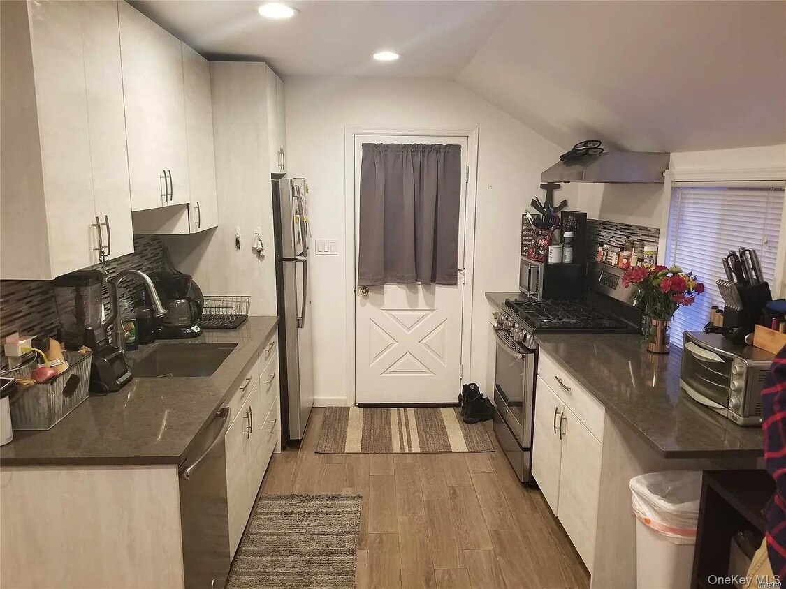 Foto principal - 533 E Market St