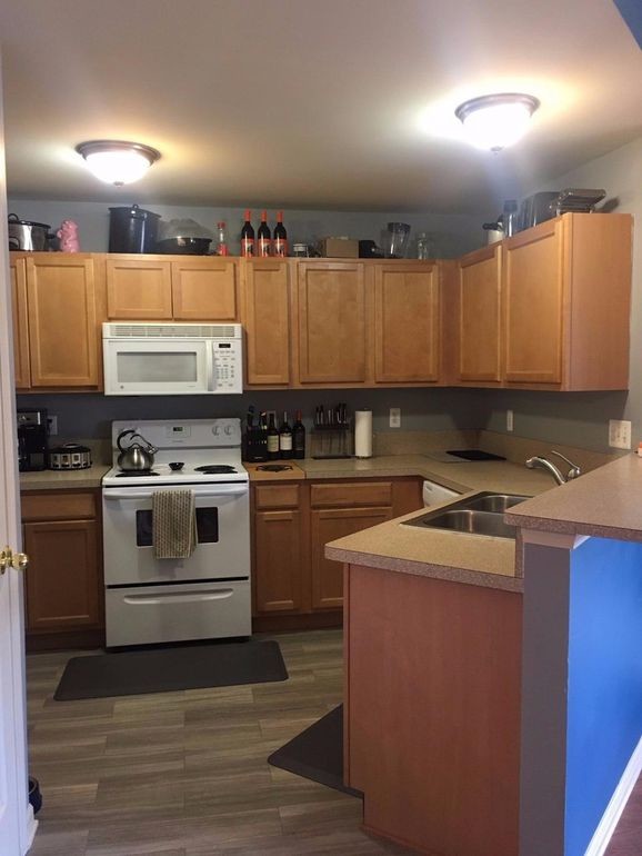 Building Photo - 3065 Cloverly Ct