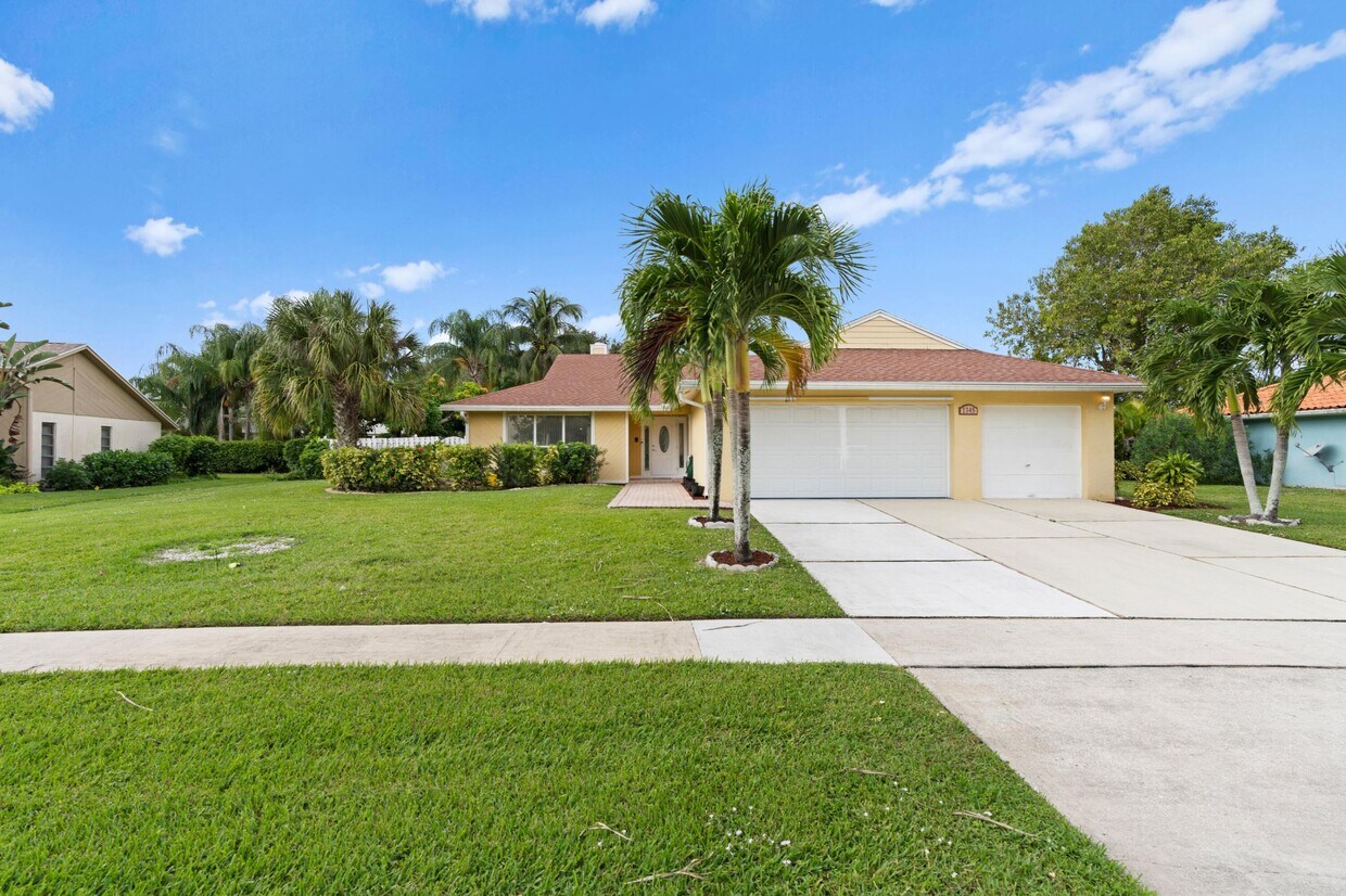 Foto principal - 1345 Sailboat Cir