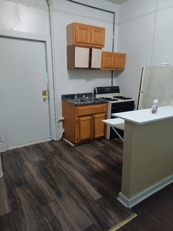 Photo - 1017 E Breckinridge St Apartment