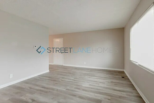 Foto del edificio - 3704 Erin Dr