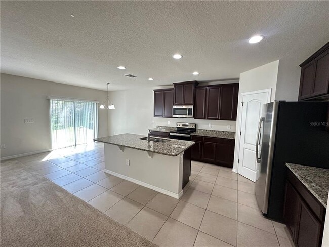 Building Photo - 12202 Ledbury Commons Dr