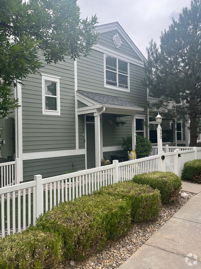 Lakes At Centerra Apartments for Rent with Parking Loveland, CO 1