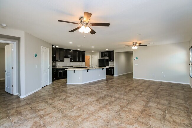 Building Photo - 10826 E Calypso Ave