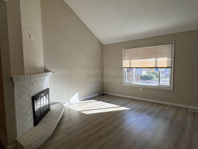 Foto del edificio - 1244 S Reed St