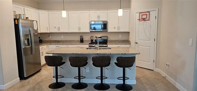 Foto del edificio - 17040 Oakstead Dr