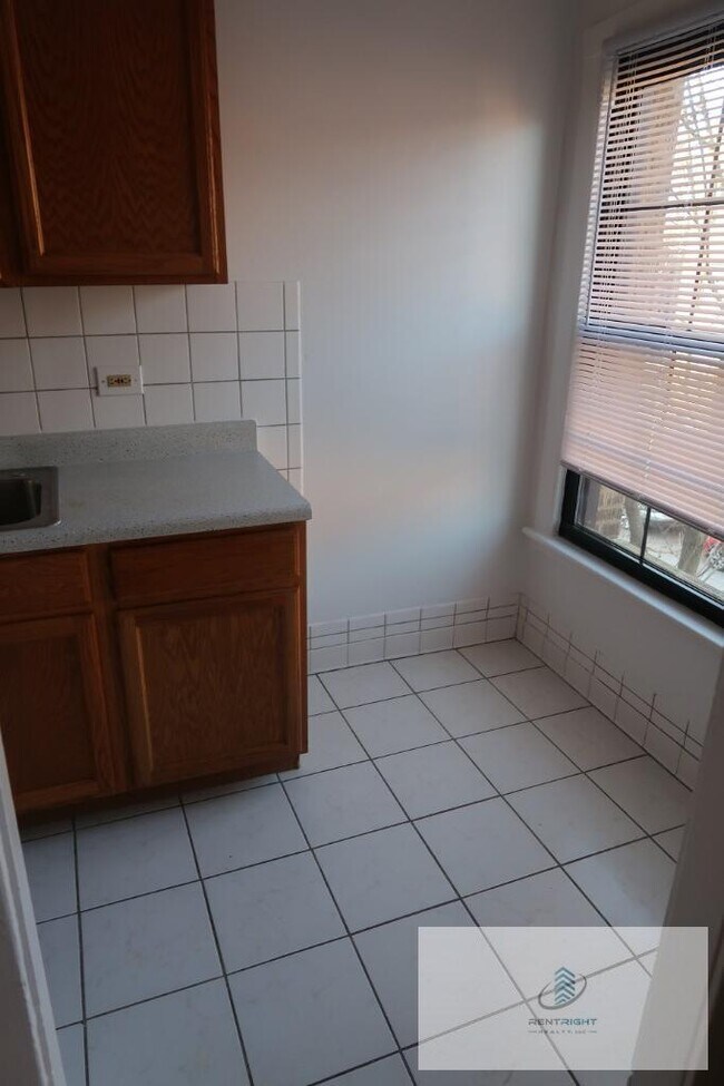 Foto del edificio - 2617 W Gunnison St