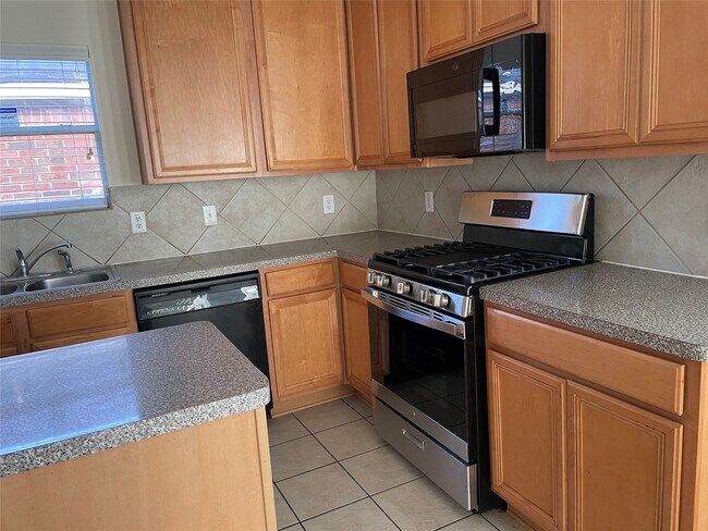 Foto del edificio - 9027 Ferndale View Dr