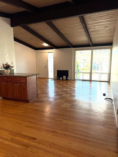 Foto del edificio - 2830 Crestmoor Dr