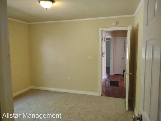 Building Photo - 3 br, 1 bath House - 4620 Cedarhurst Ave