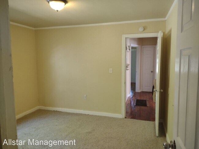 Foto del edificio - 3 br, 1 bath House - 4620 Cedarhurst Ave