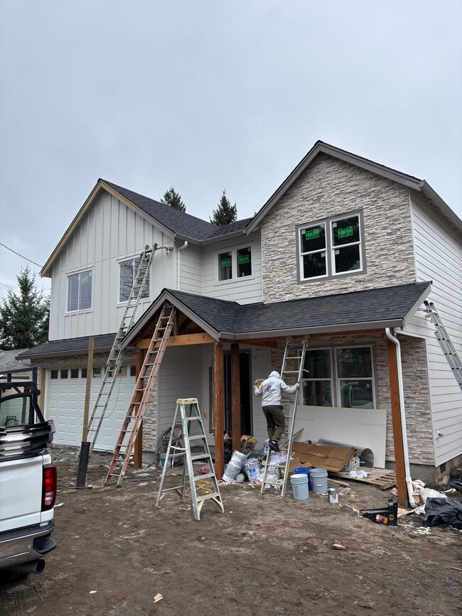 Building Photo - 3015 NE 138th Ave