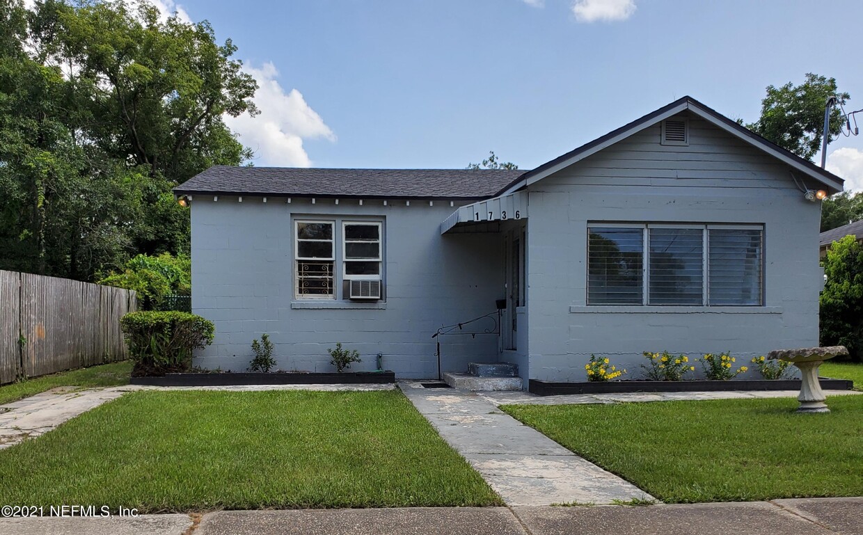 Primary Photo - 1736 W 17th St