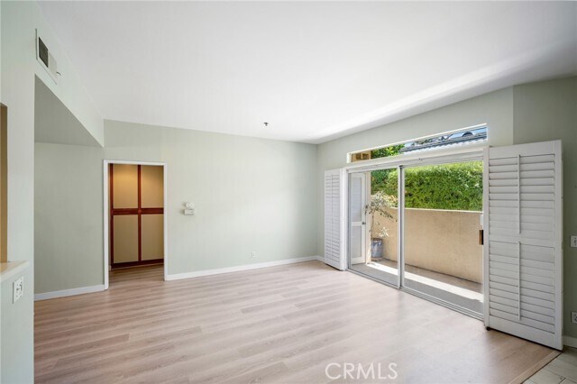 Building Photo - 13801 Oxnard St