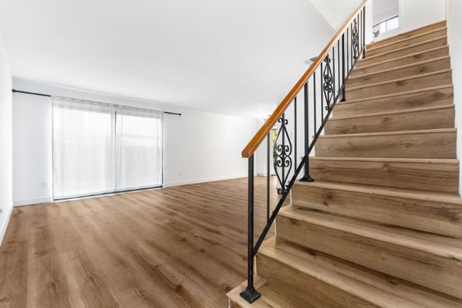 Building Photo - 5240 Whitsett Ave